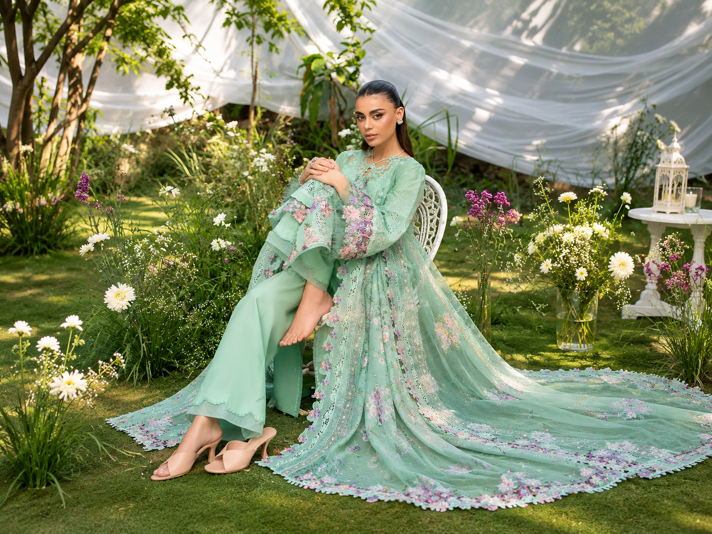 Elaf Premium Embroidered Luxury Lawn Unstitched 3Pc Suit ELQ-3A DAISY CHAIN