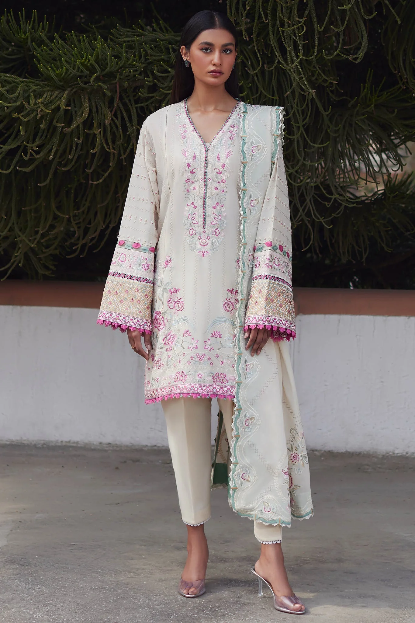 Elan Embroidered Luxury Lawn Unstitched 3Pc Suit EL24-10B AIRA